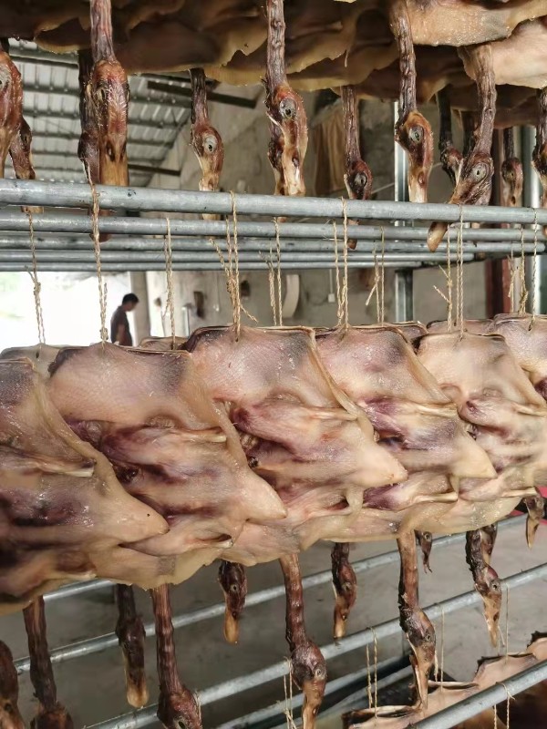 益阳玛山产业机械有限公司，湖南益阳螺旋风管厂家，热风食品烤房